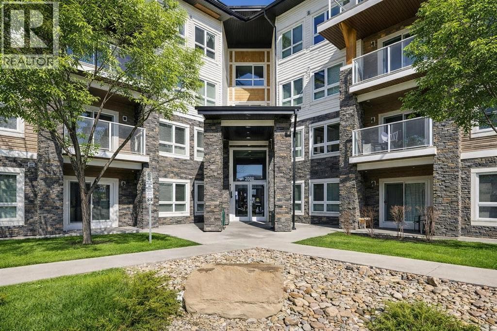 2117, 240 Skyview Ranch Road NE