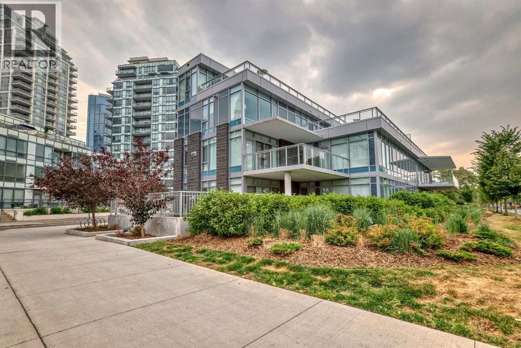 102, 88 Waterfront Mews SW