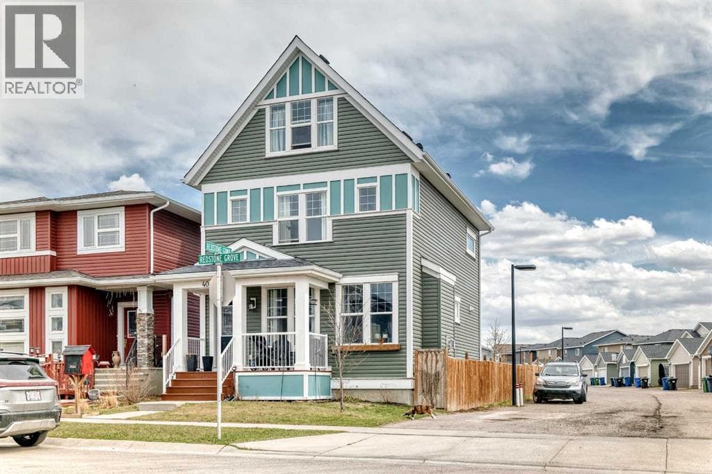 404 Redstone Grove NE