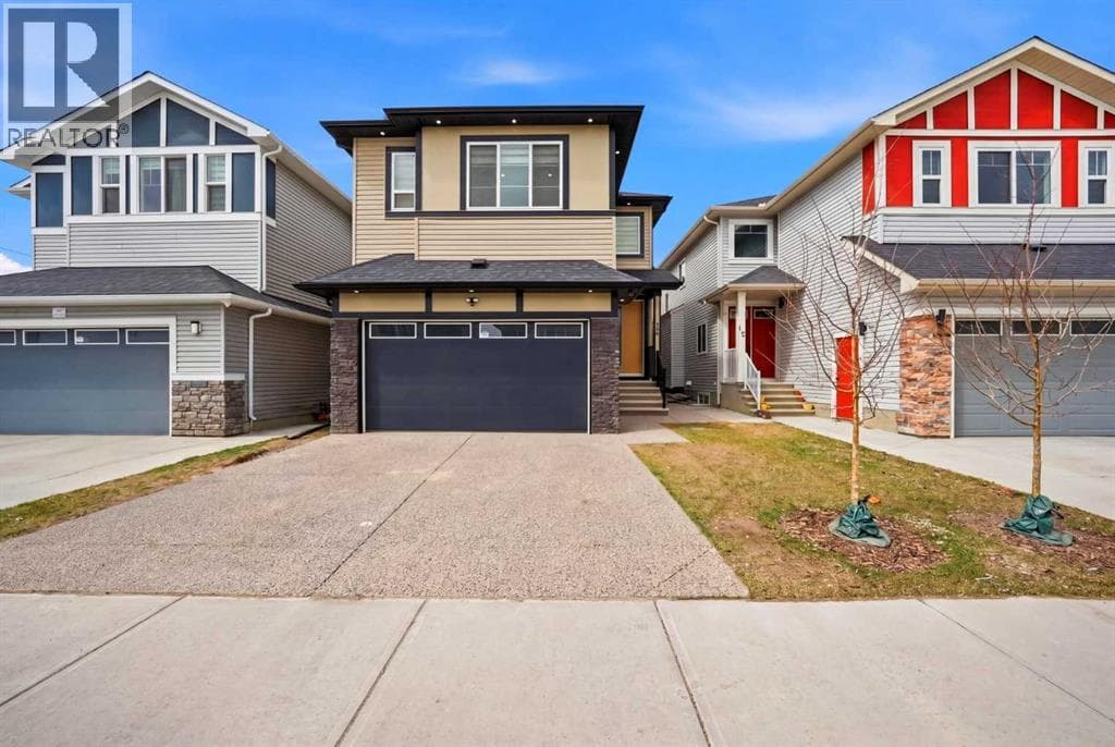 15 Saddlecrest Link NE