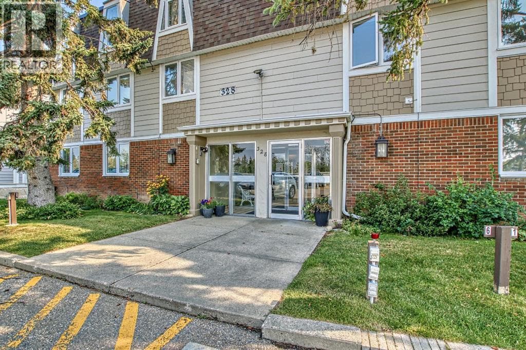 204, 328 Cedar Crescent SW