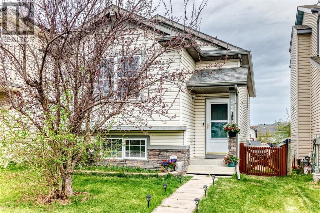92 Everstone Rise SW