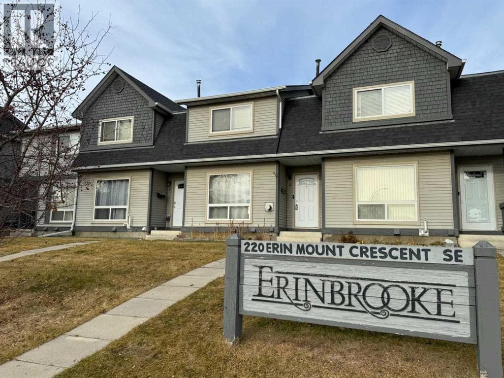 8, 220 Erin Mount Crescent SE