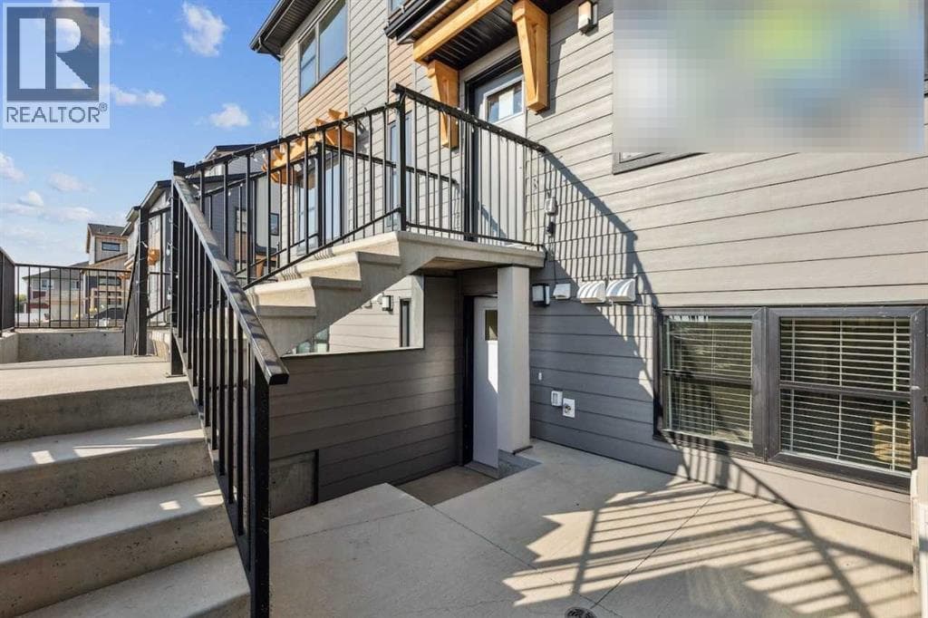 1112, 135 Mahogany Parade SE