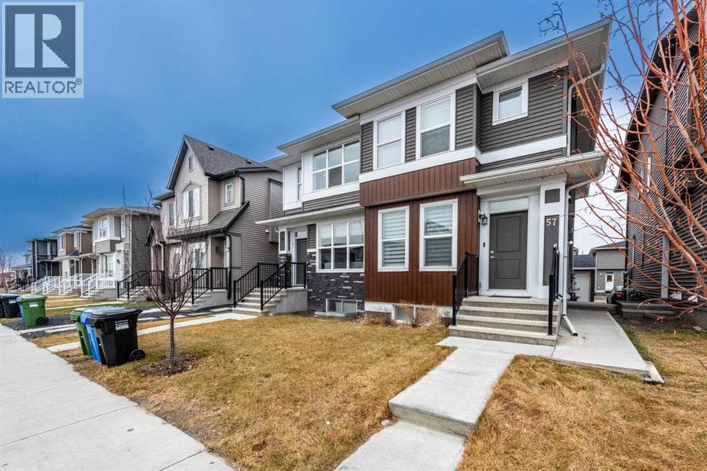 57 Corner Glen Row NE