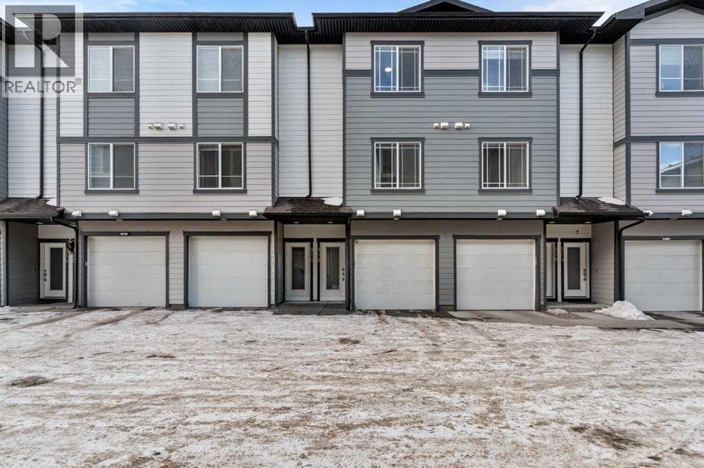 908, 95 Skyview Close NE