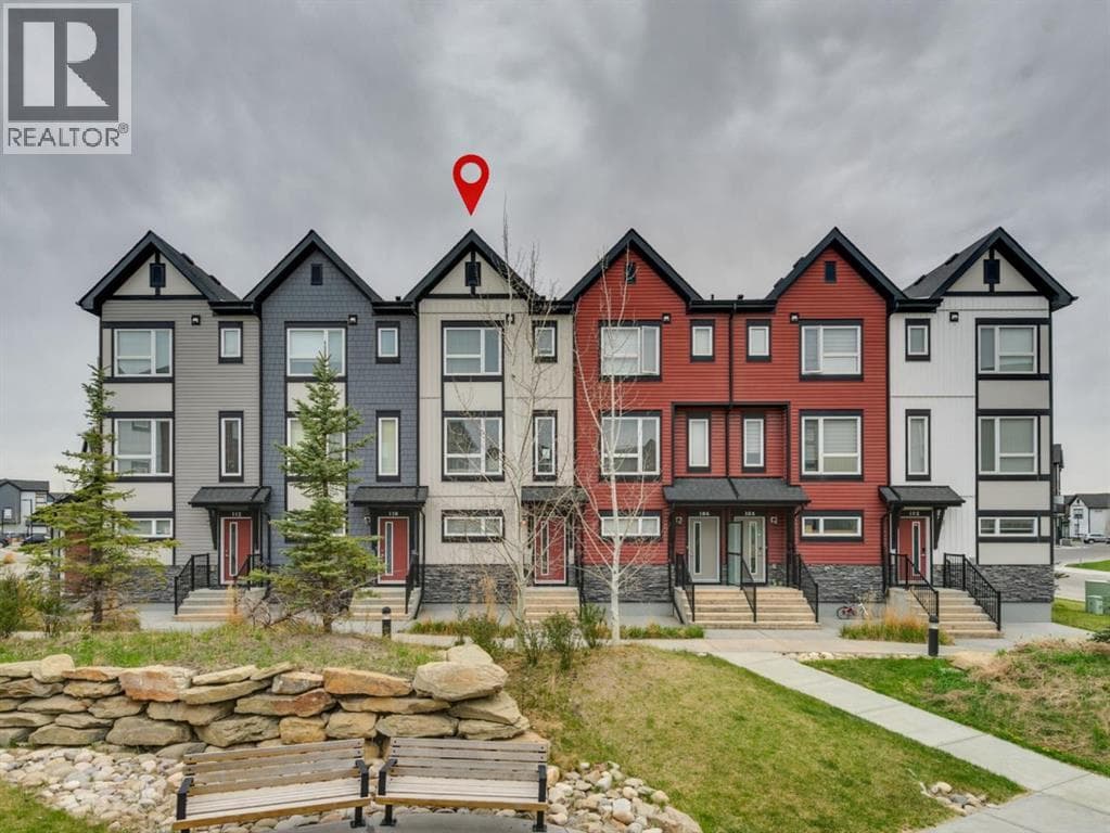 108, 11 Evanscrest Mews NW