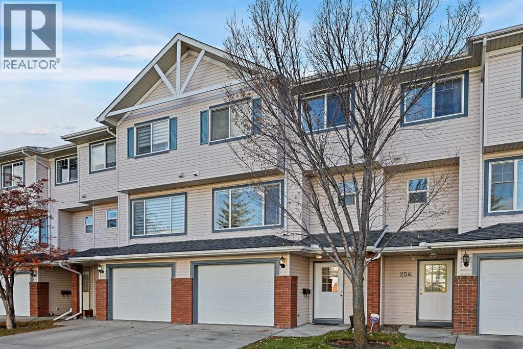 258 Rocky Ridge Court NW