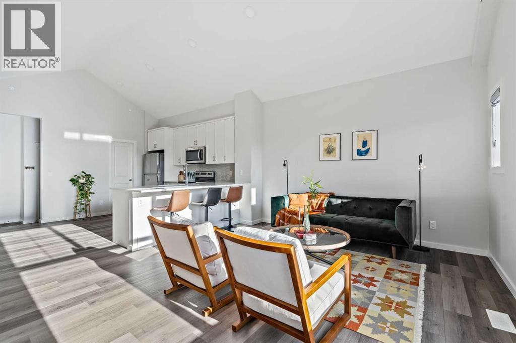 9, 71 Lucas Street NW