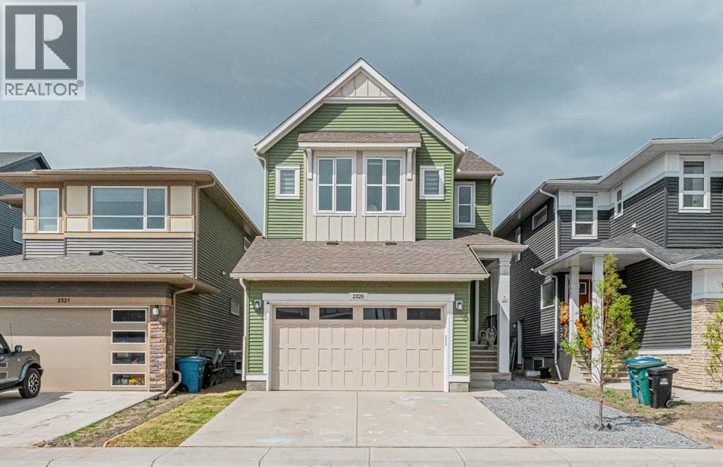2325 Lancaster Heights SE