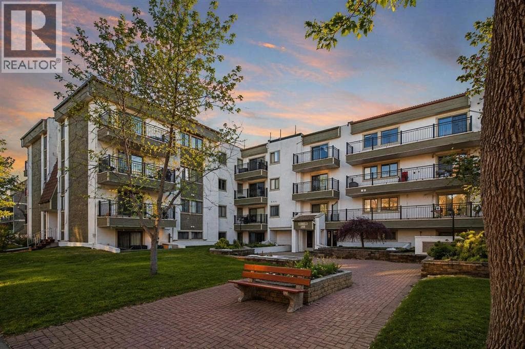 215, 723 57 Avenue SW