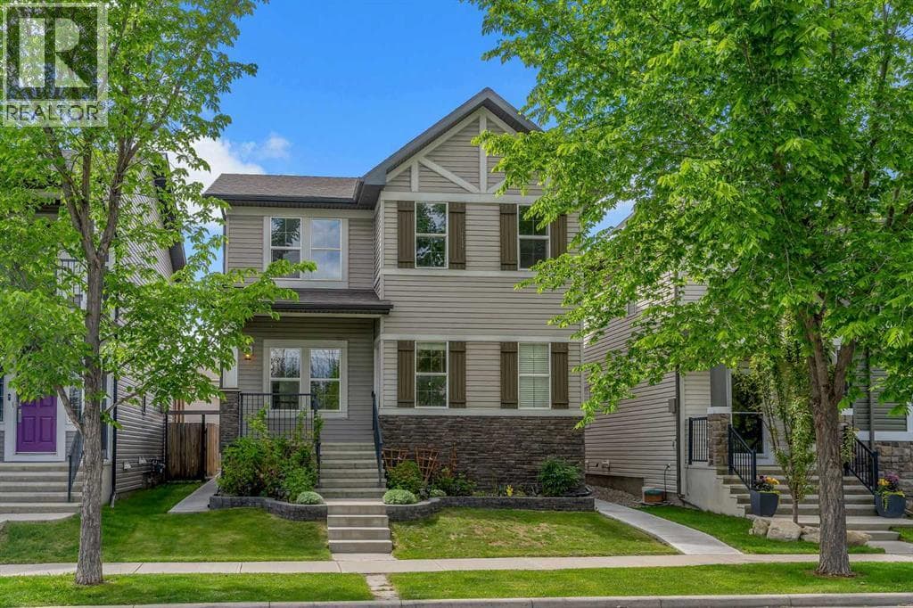 240 Elgin Meadows Way SE