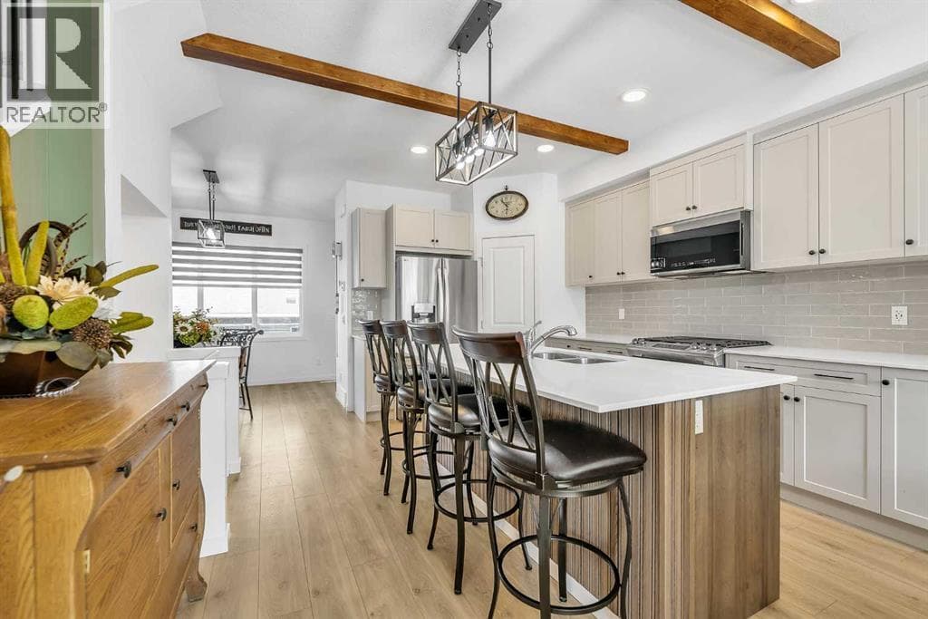 7 Emberside Park