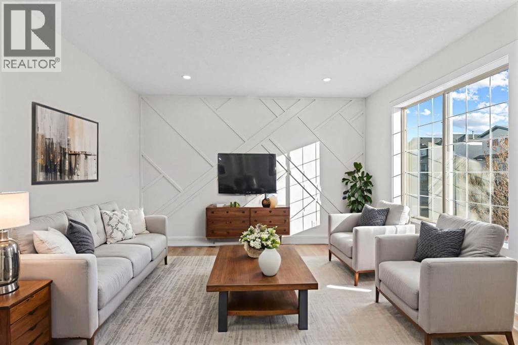 52 Martin Crossing Rise NE