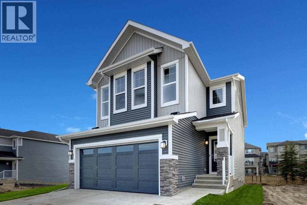 243 Silver Spruce Grove SW