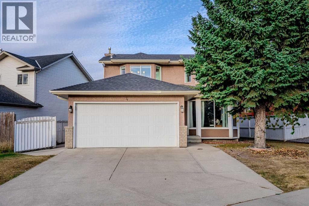 4 Del Ray Crescent NE