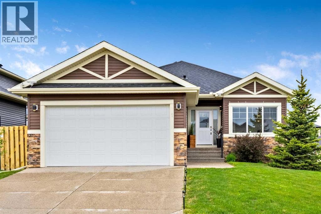 1 Lakes Estates Circle