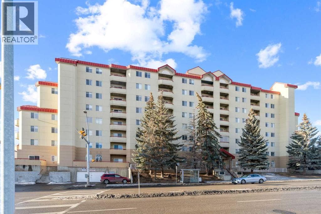 103, 2011 University Drive NW