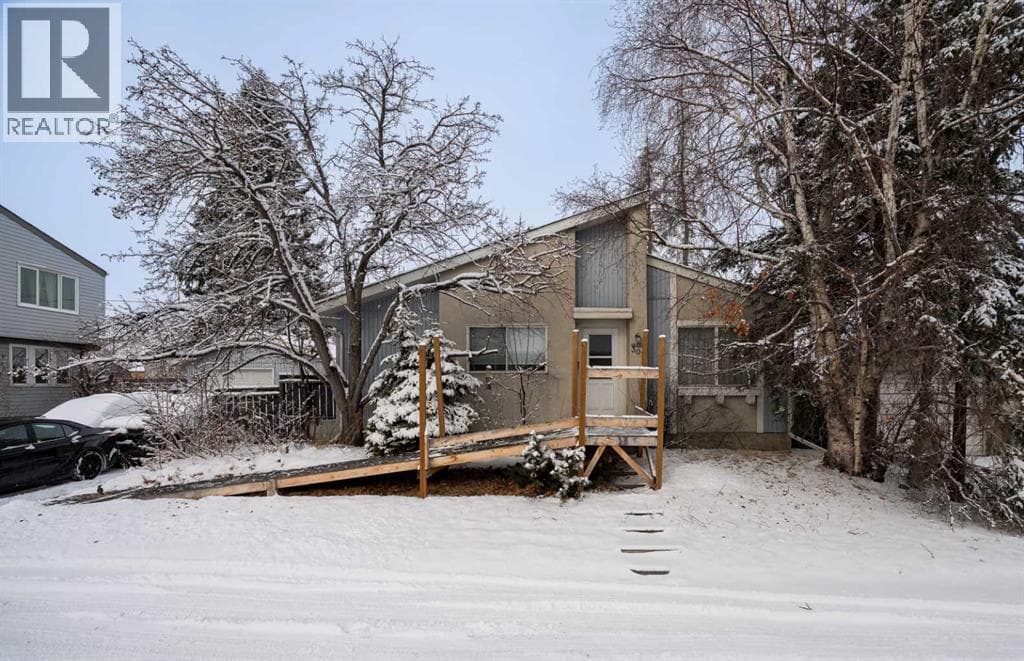 305 Olympia Drive SE