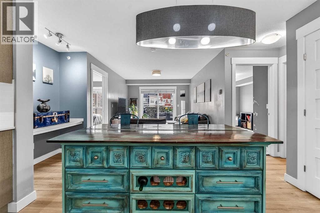 3411, 302 Skyview Ranch Drive NE