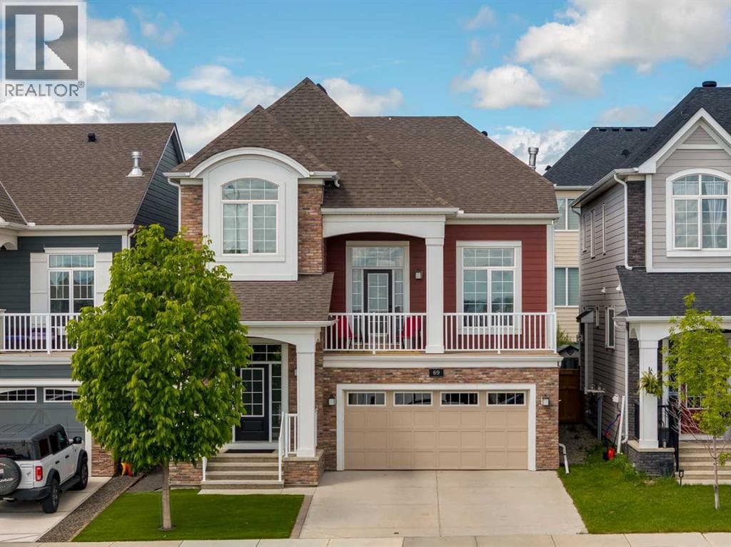 69 Yorkville Green SW