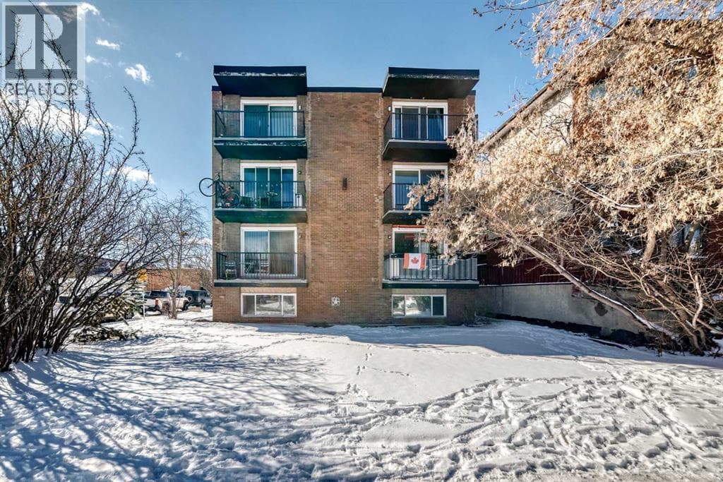 32, 1703 11 Avenue SW