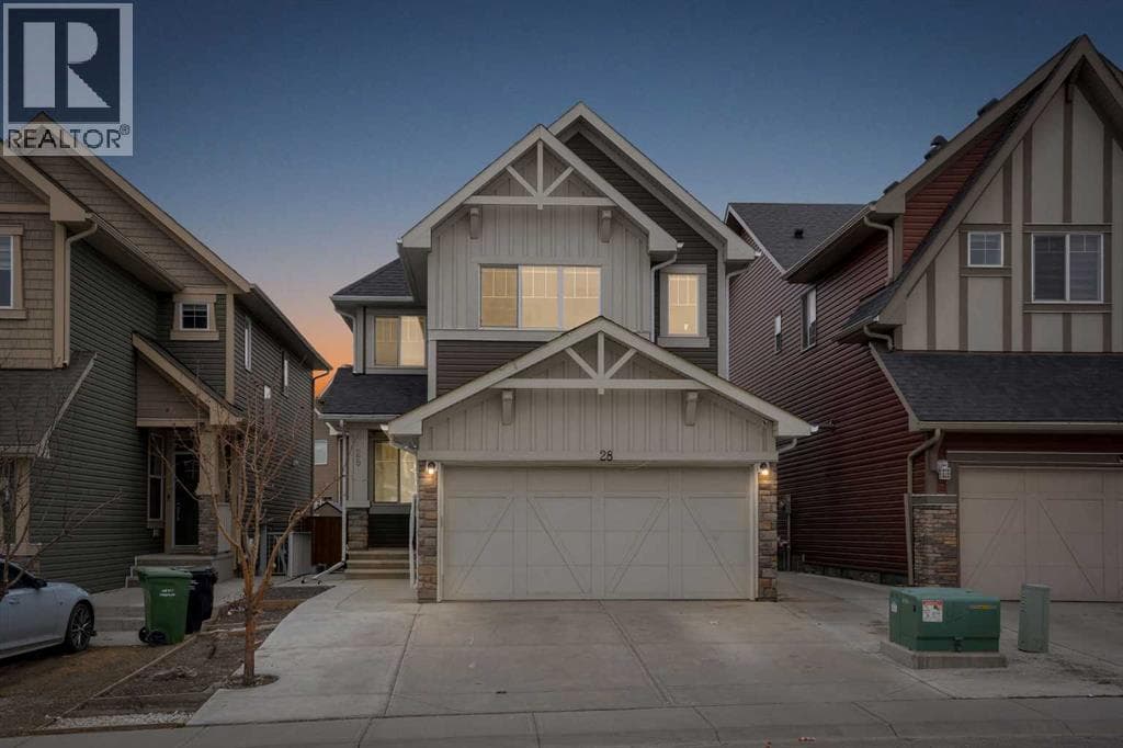 28 Saddlelake Common NE
