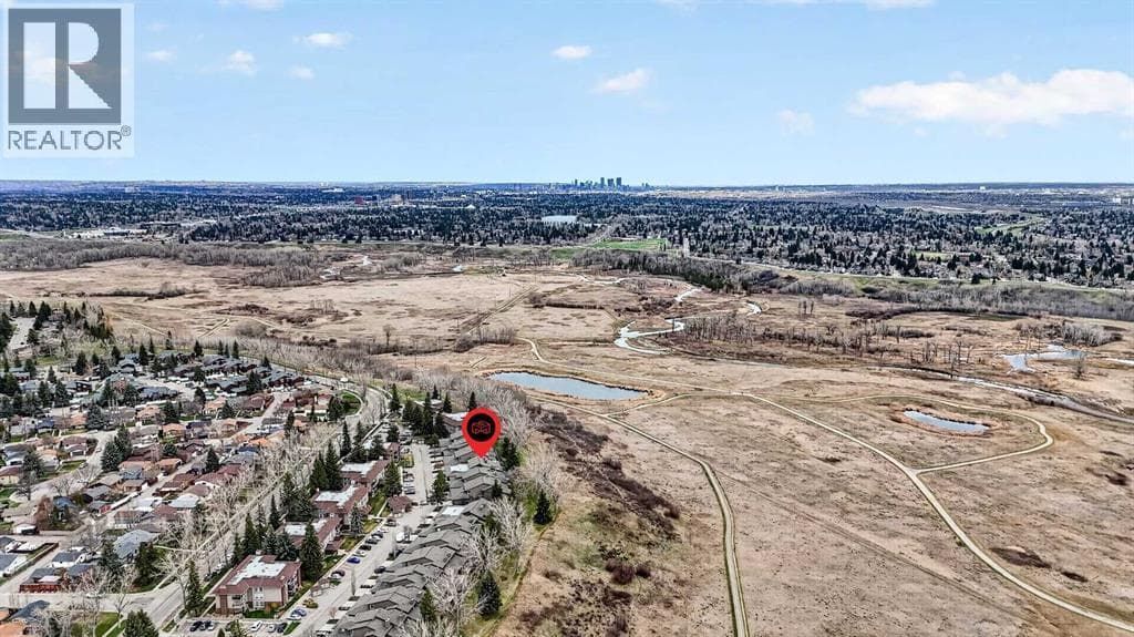 832, 860 Midridge Drive SE