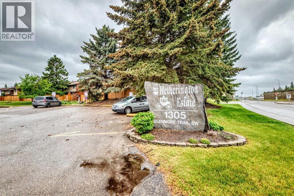 444, 1305 Glenmore Trail SW