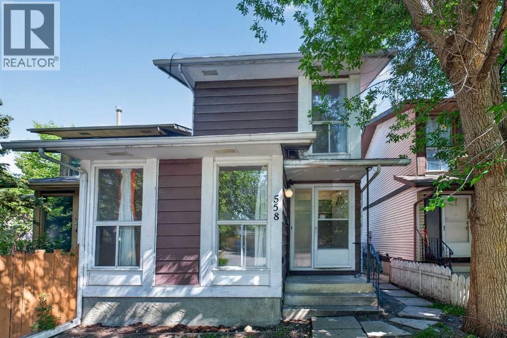 558 Whitehill Place NE