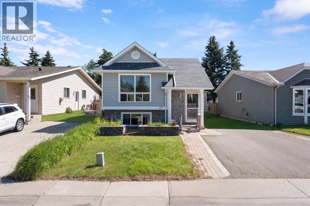27 Elk Hill SE