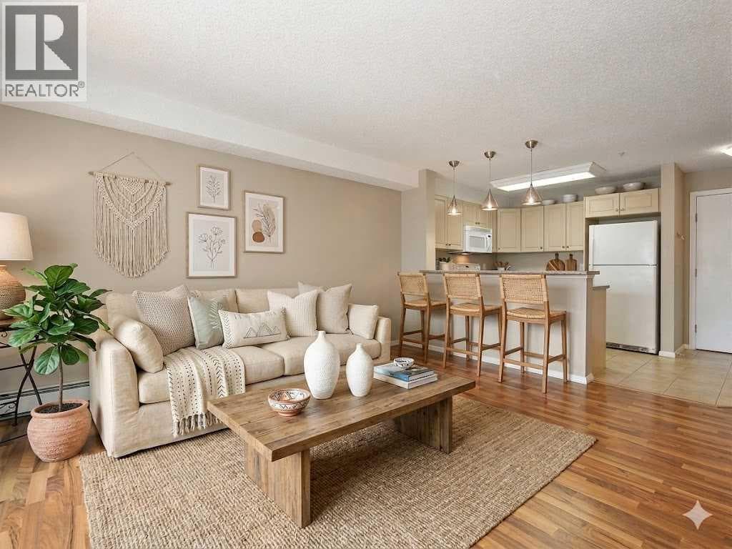2310, 10 Prestwick Bay SE