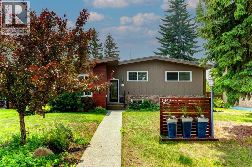 92 Chinook Drive SW