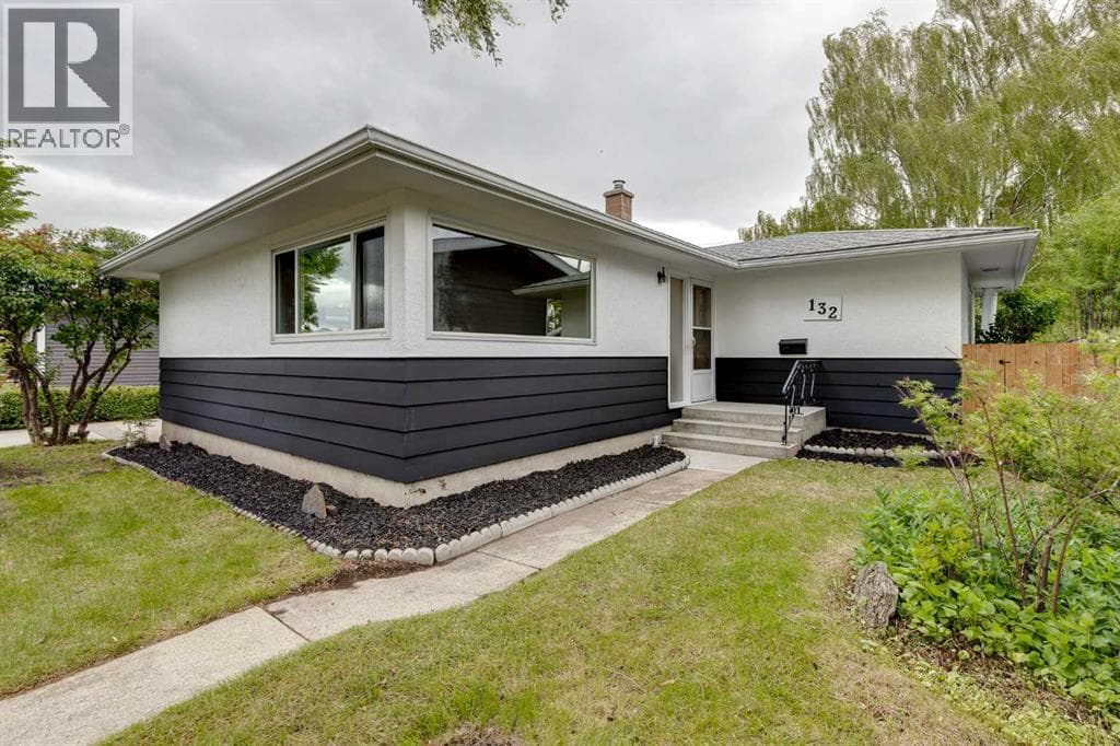 132 Haysboro Crescent SW
