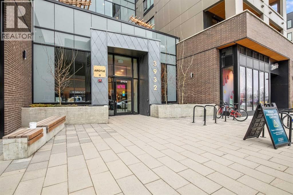 507, 3932 University Avenue NW