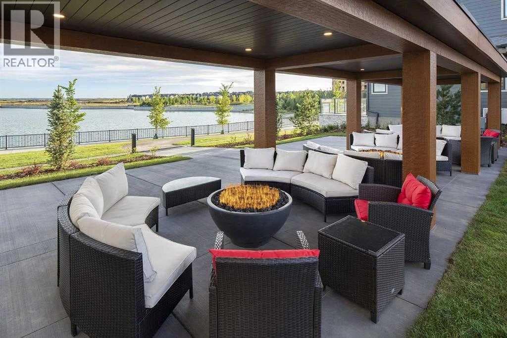 301, 130 Marina Cove SE