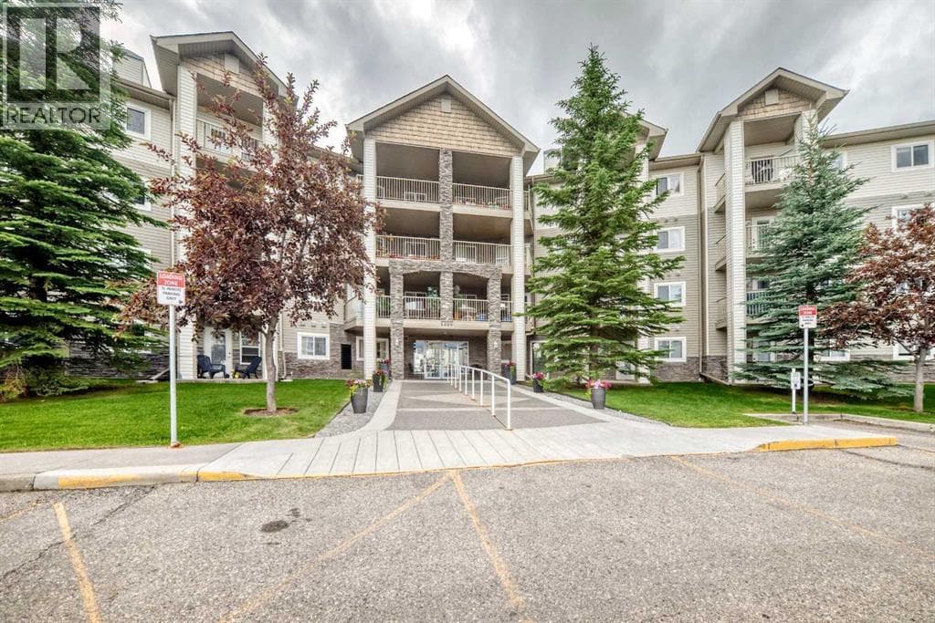 105, 5000 Somervale Court SW