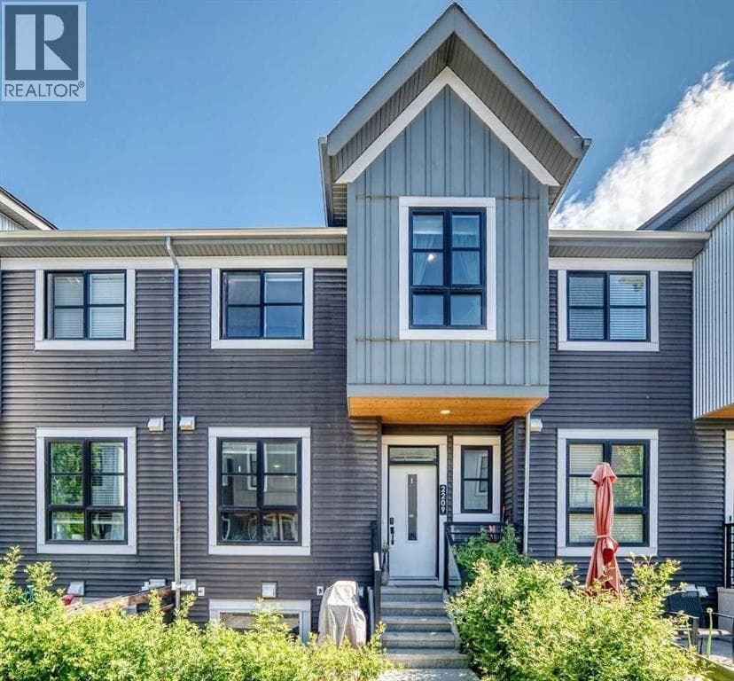 2209, 100 Walgrove Court SE