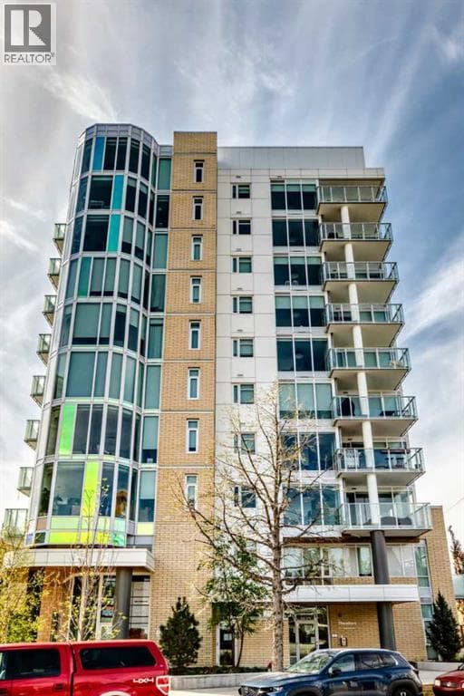 310, 1107 Gladstone Road NW