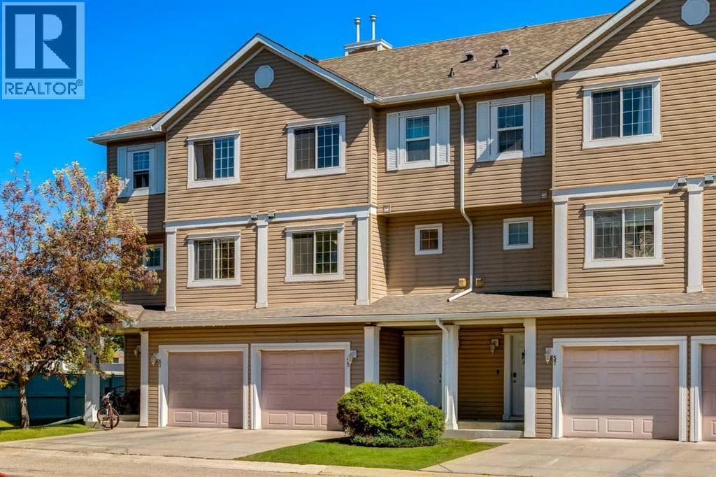 55 Copperfield Court SE