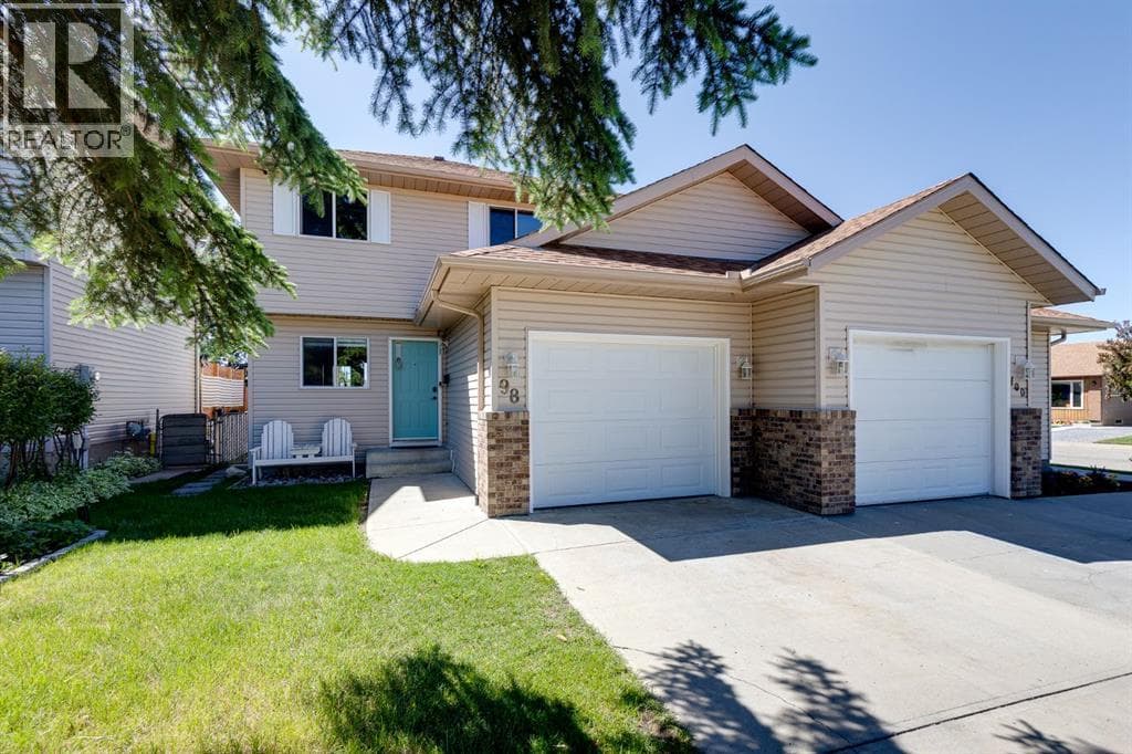 98 Everglade Drive SE