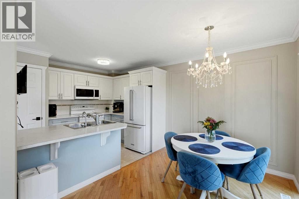 18, 15 Silver Springs Way NW
