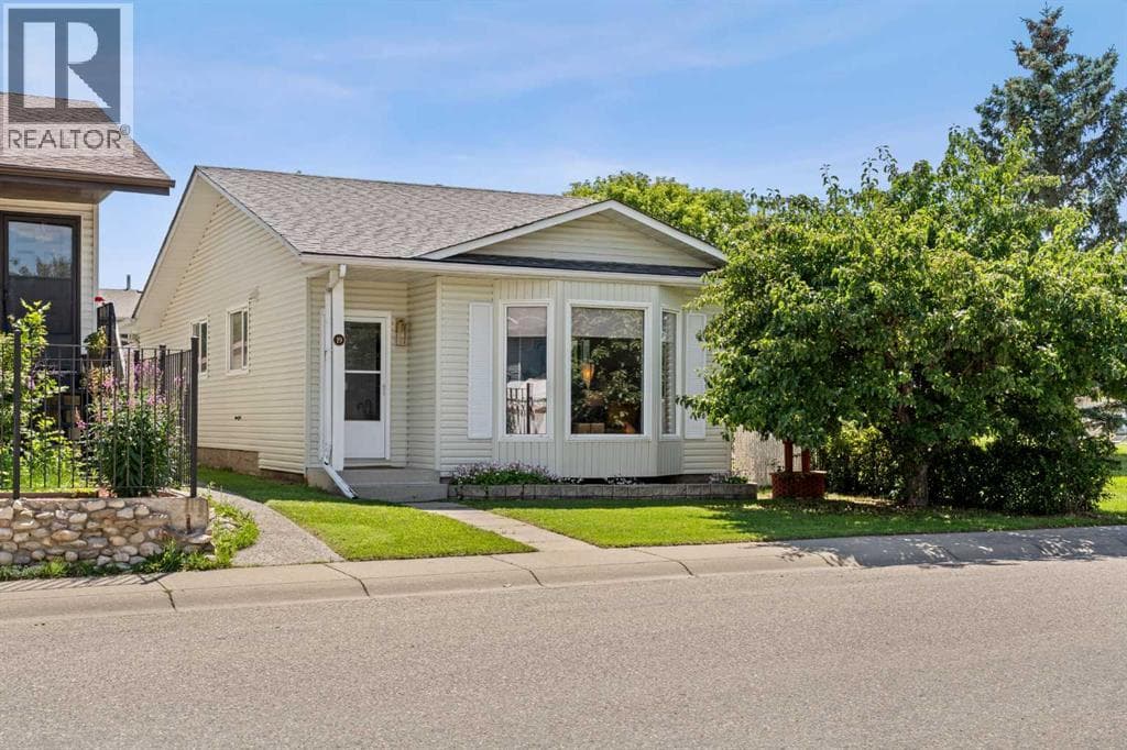 19 Riverbirch Road SE