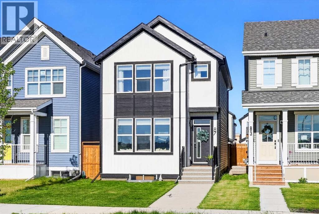 87 Heirloom Boulevard SE