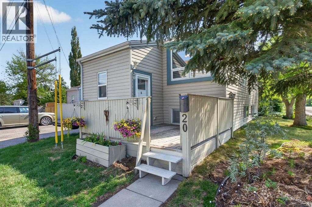 20, 8544 48 Avenue NW