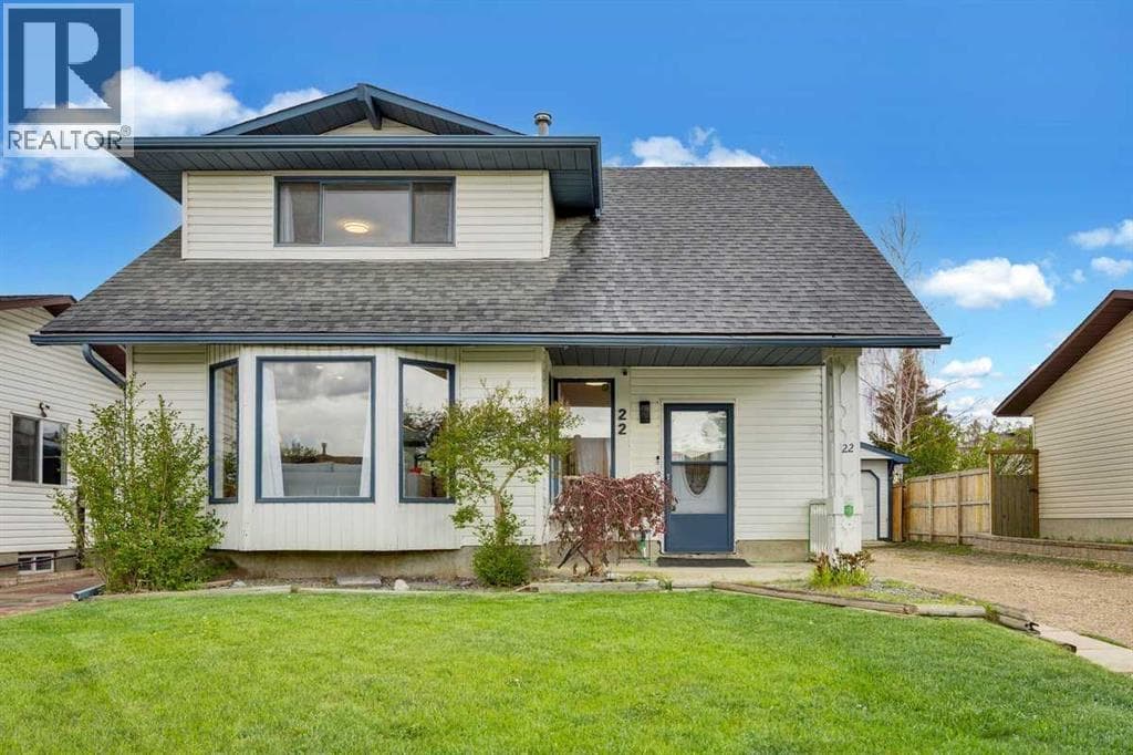 22 Sandstone Crescent SE