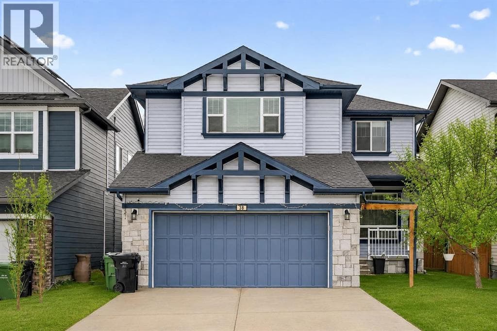 38 Silverado Skies Crescent