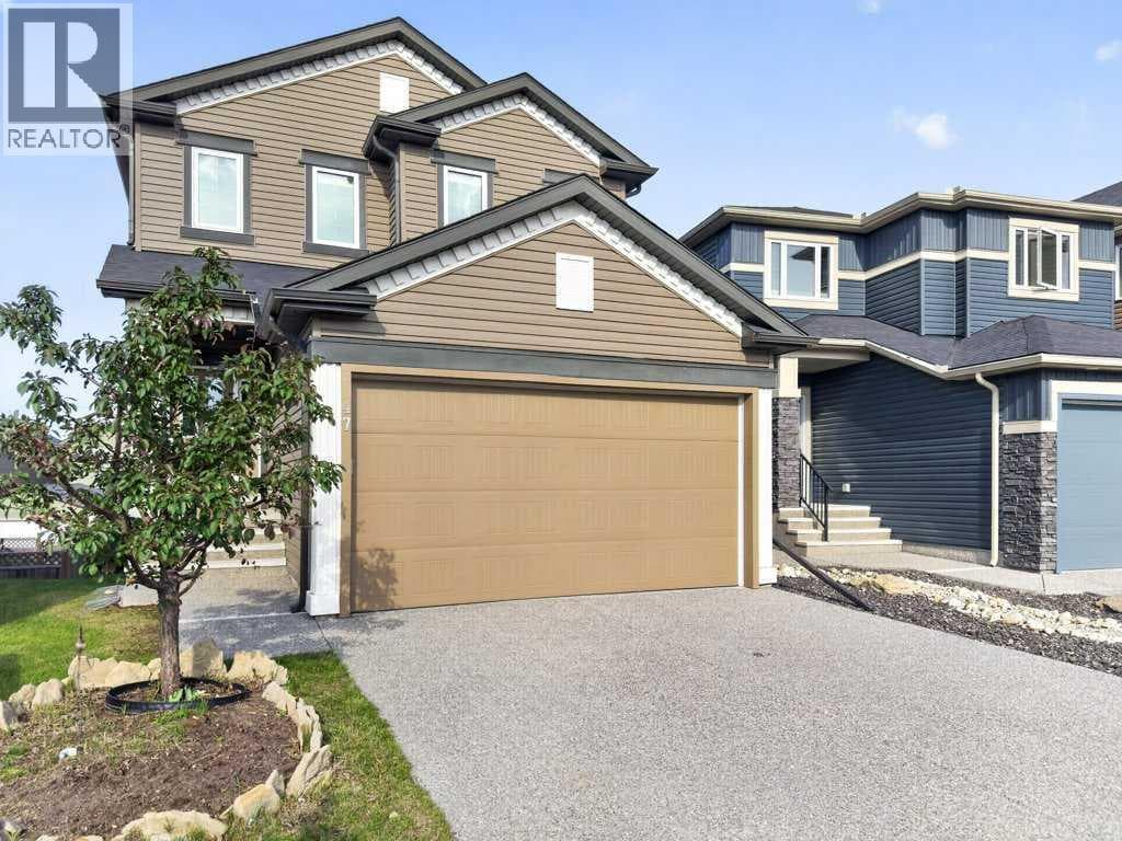 47 Evanscrest Way NW