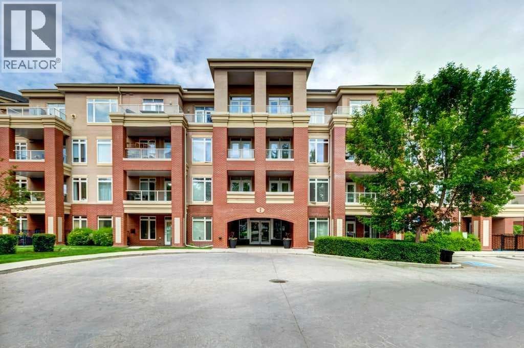 105, 2 Hemlock Crescent SW