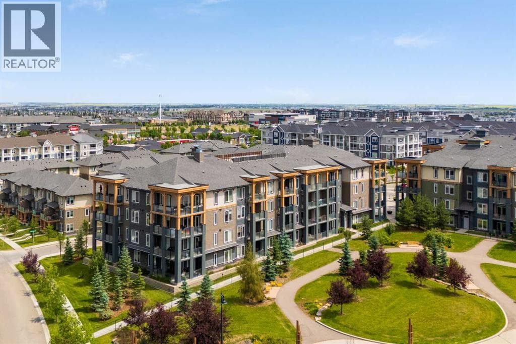 301, 300 Auburn Meadows Manor SE